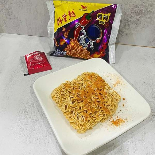 Science Noodles (Spicy) *5 pieces*