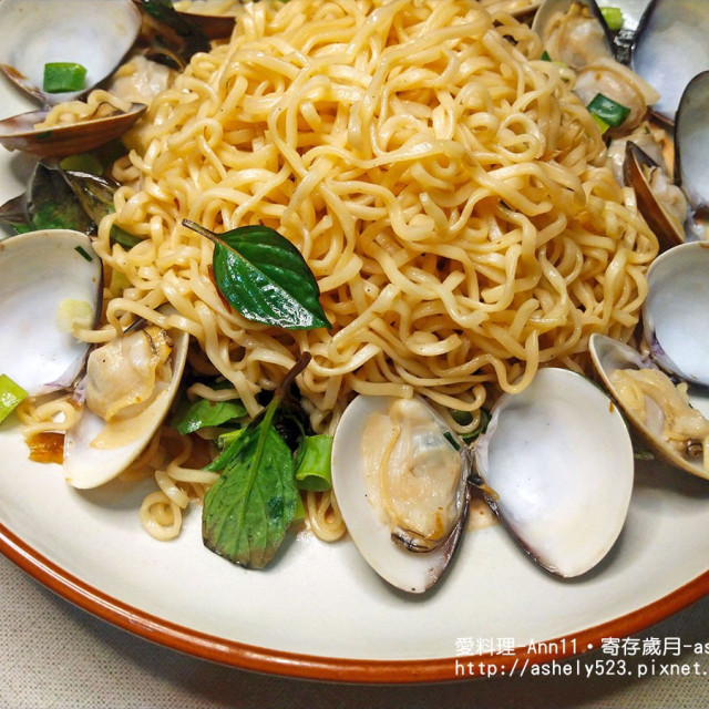 Basil Clams Dried Noodles *4 pieces*